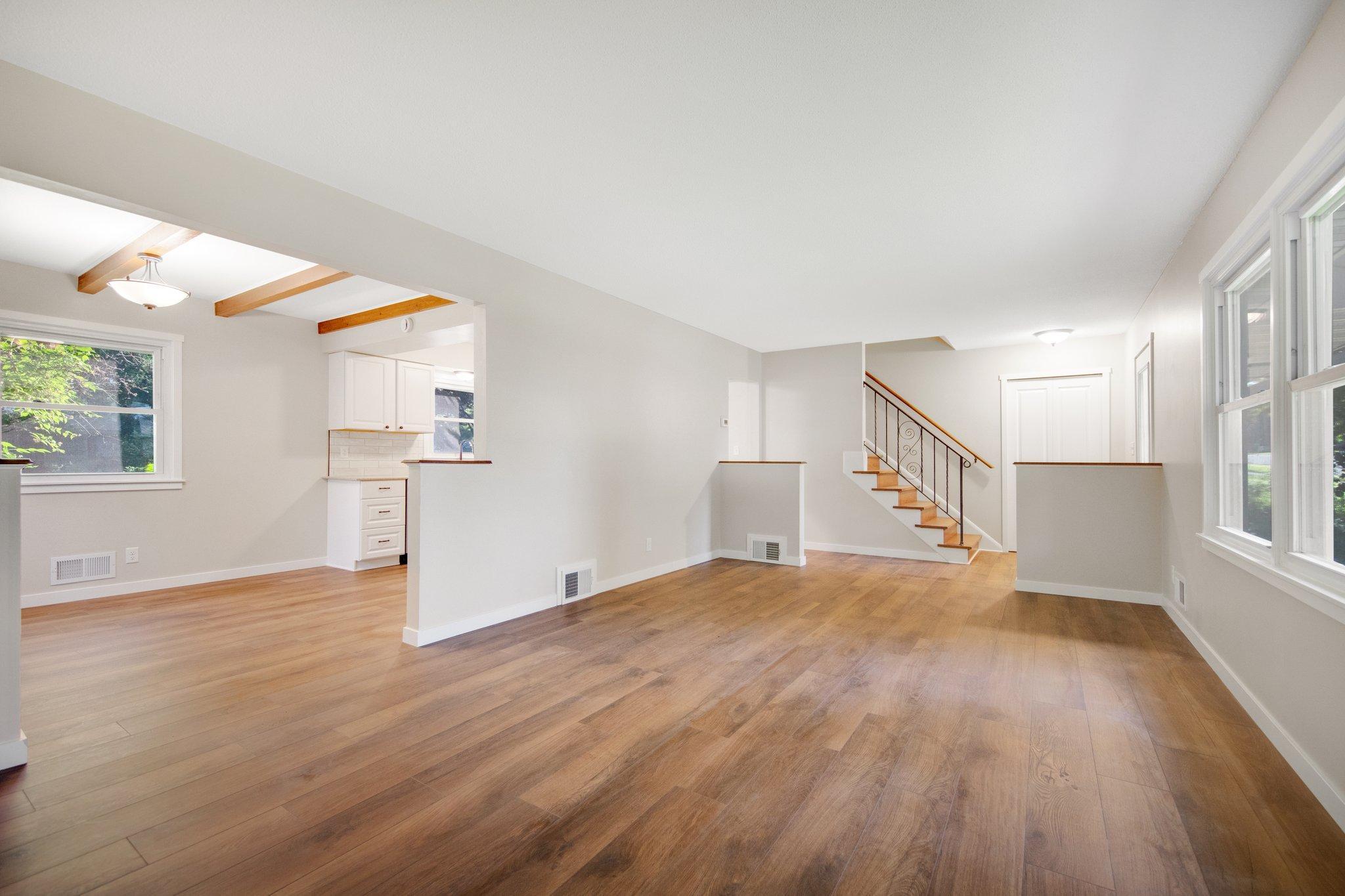 2205 Mapleview Avenue