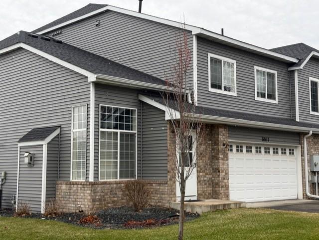 8817 Hastings Circle NE