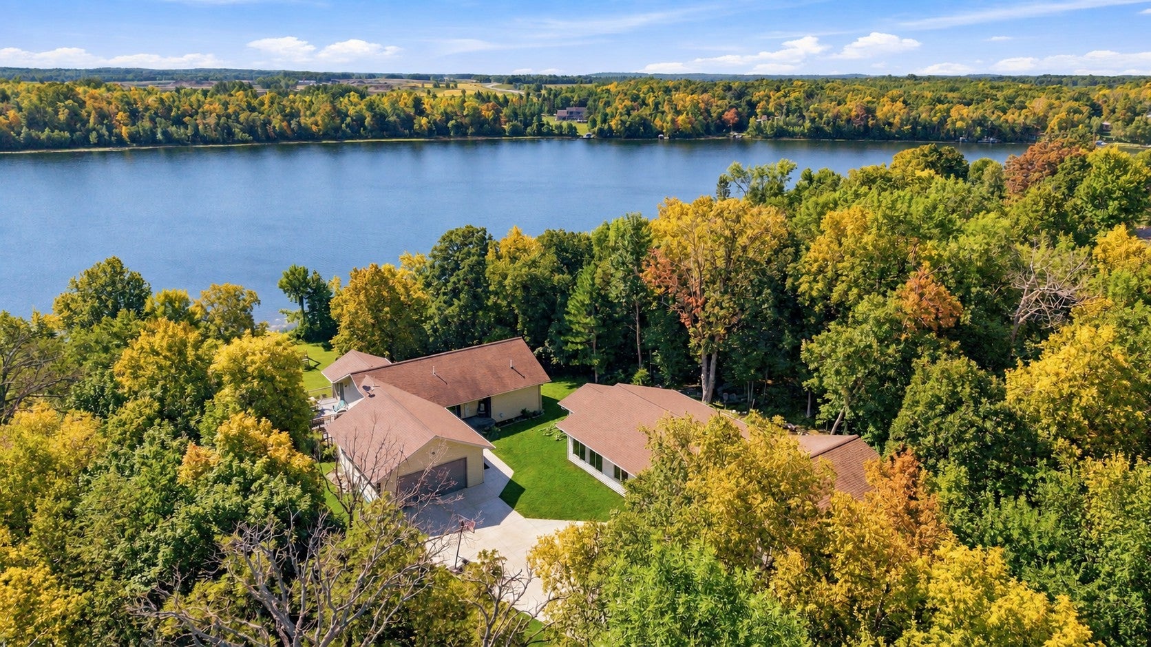 28633 N Buffalo Lake Road