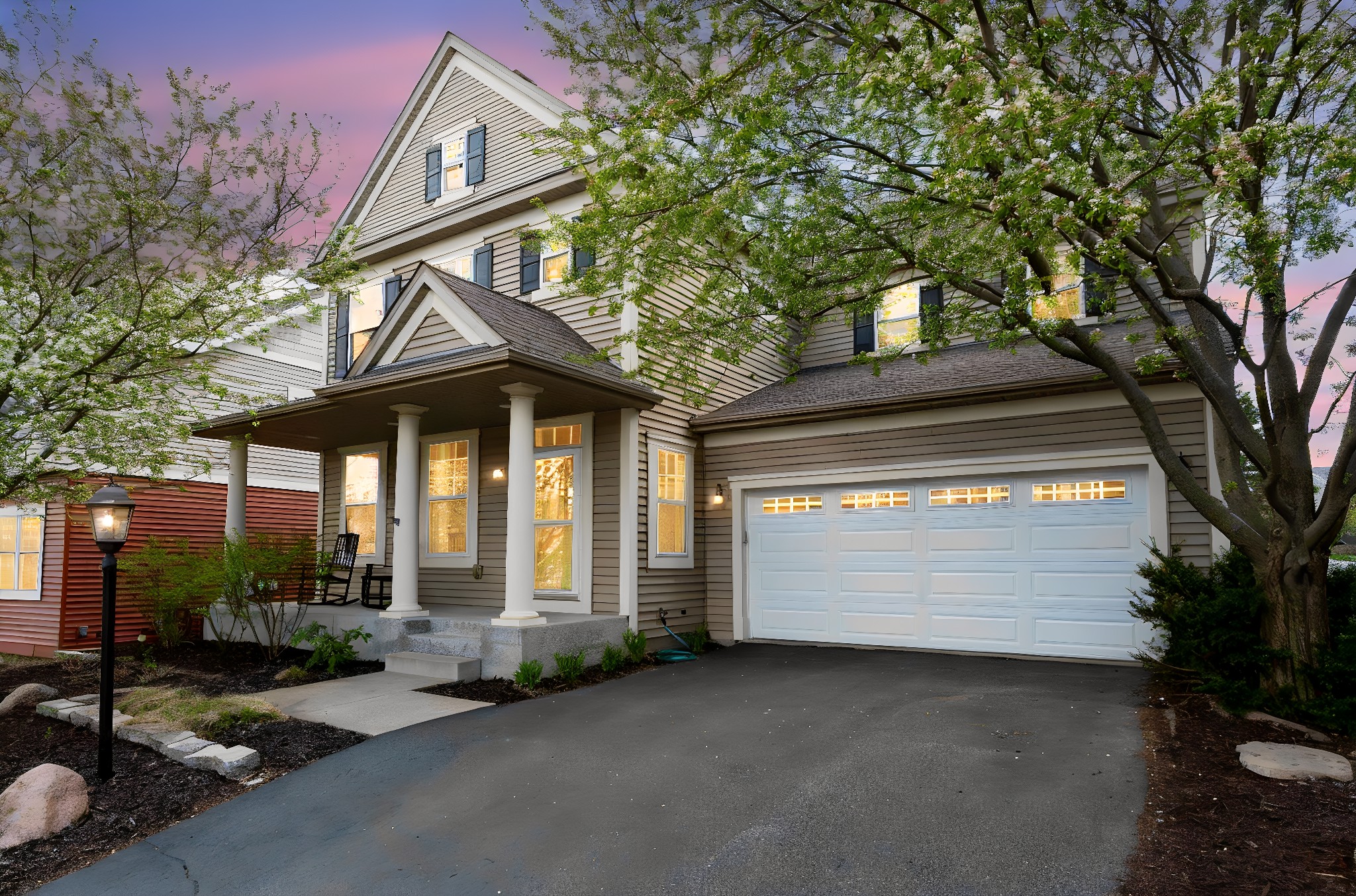 32 Founders Green