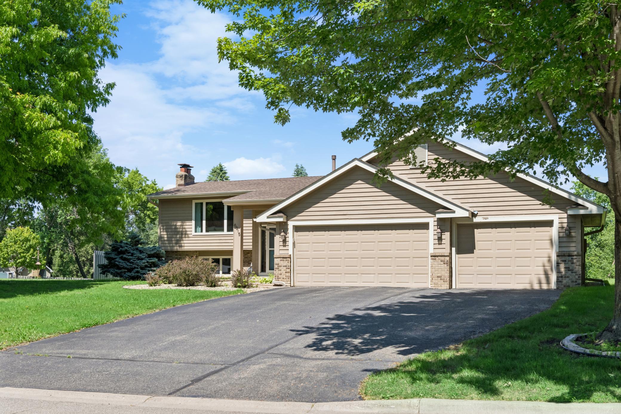 6015 Creek Ridge Court