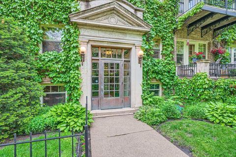 2517 Humboldt Avenue S 201 Minneapolis MN 55405