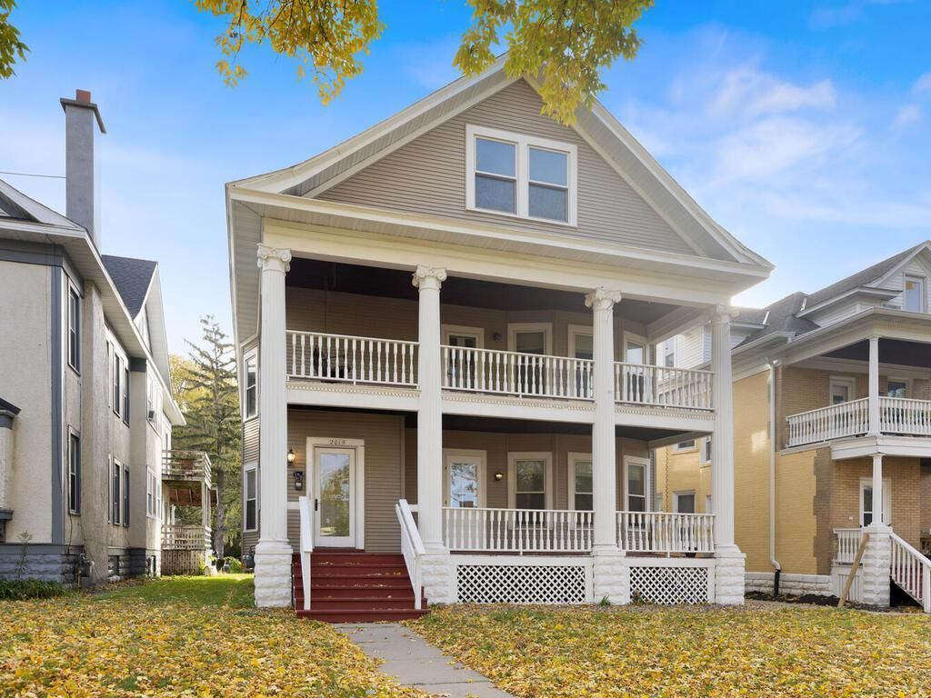 Photo of 2015 Pleasant Avenue, Minneapolis, MN 55404 (MLS # 6775924)