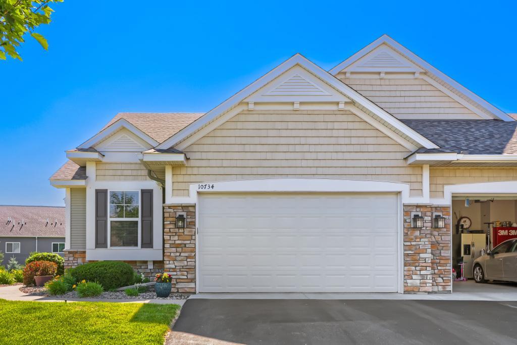 Photo of 10734 Kingsfield Lane, Woodbury, MN 55129 (MLS # 7097672)