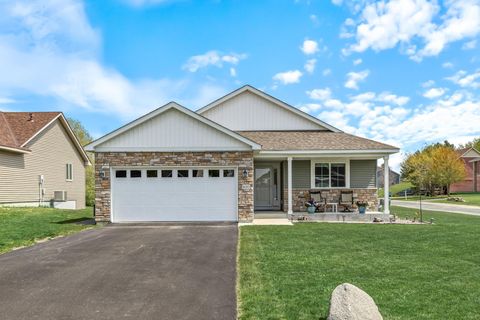 Photo of 800 Harvest Circle SW, Lonsdale, MN 55046 (MLS # 6809896)