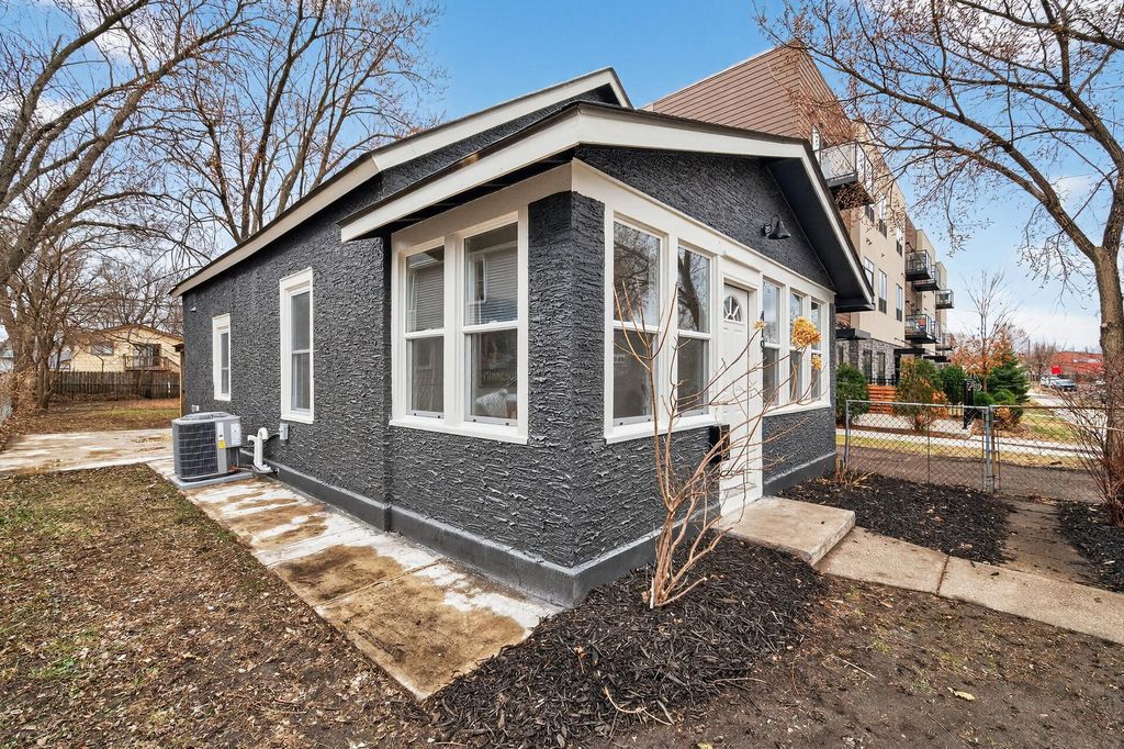 Photo of 419 Fillmore Street NE, Minneapolis, MN 55413 (MLS # 7044400)