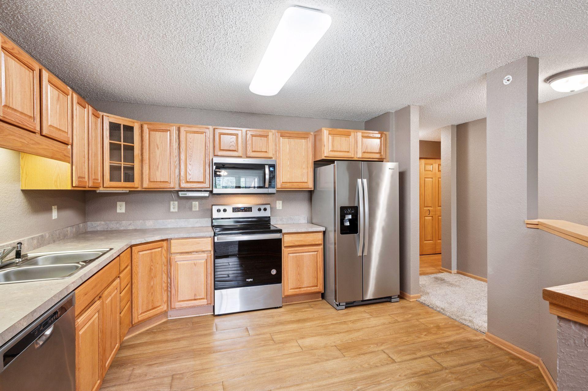 935 Ferndale Street N 302