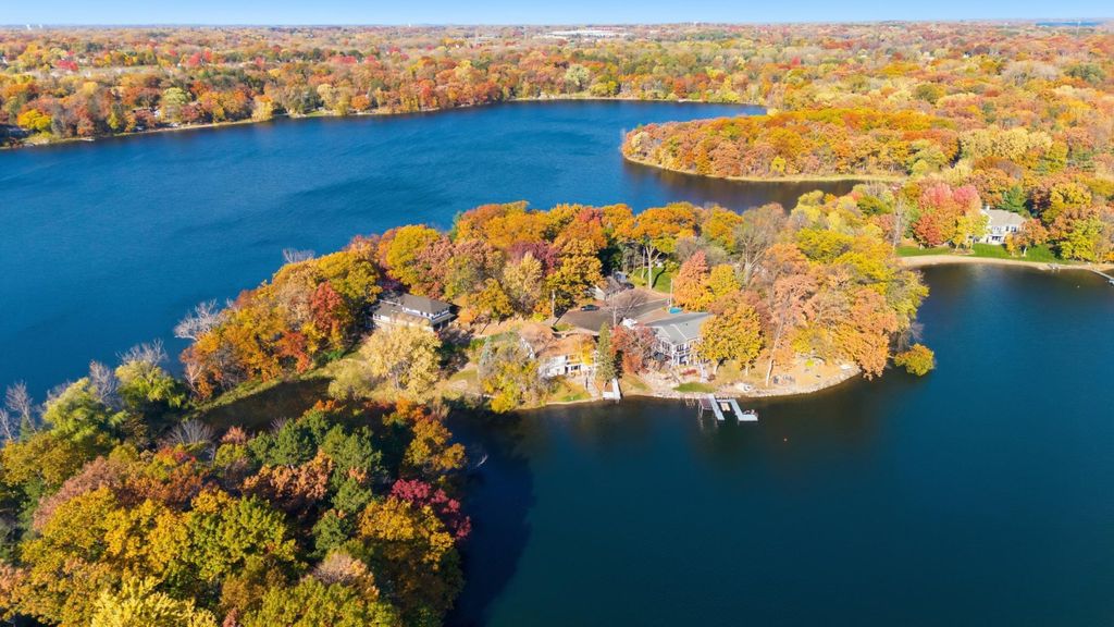 Photo of 8190 Hill Trail N, Lake Elmo, MN 55042 (MLS # 6768898)