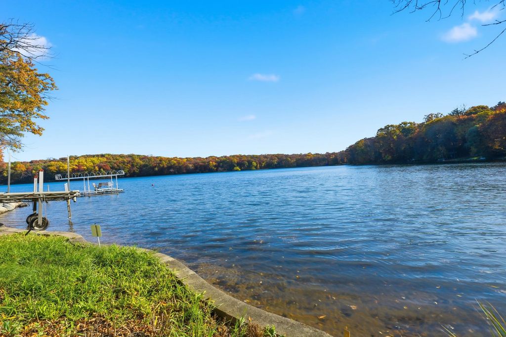 Photo of 8190 Hill Trail N, Lake Elmo, MN 55042 (MLS # 6768898)