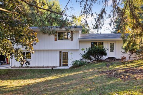 18065 Berry Lane Wayzata MN 55391