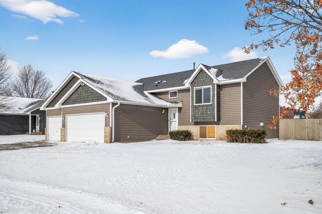 Photo of 7100 91st Trail N, Brooklyn Park, MN 55445 (MLS # 7010474)