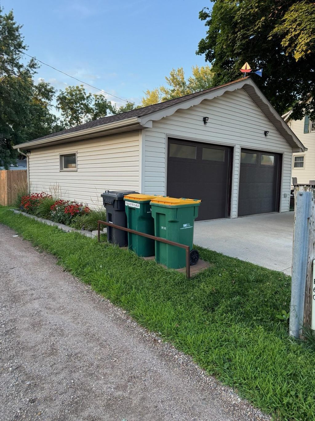 Photo of 203 5th Avenue N, Lakefield, MN 56150 (MLS # 7048348)