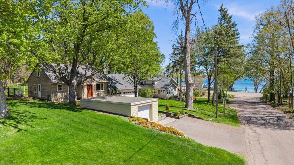 Photo of 1990 Spates Ave AVE, Long Lake, MN 55356 (MLS # 7062030)