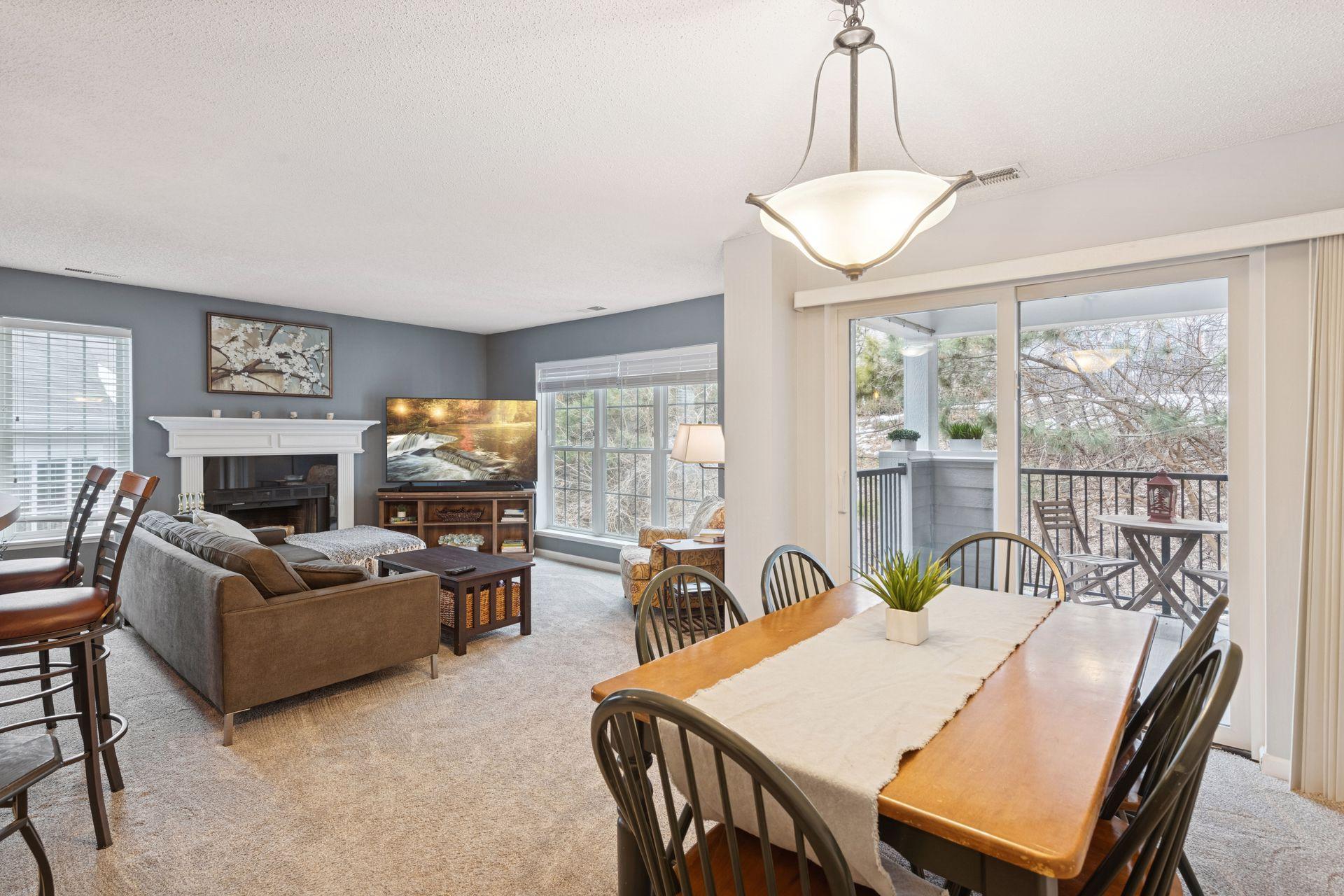 5970 Chasewood Parkway 201