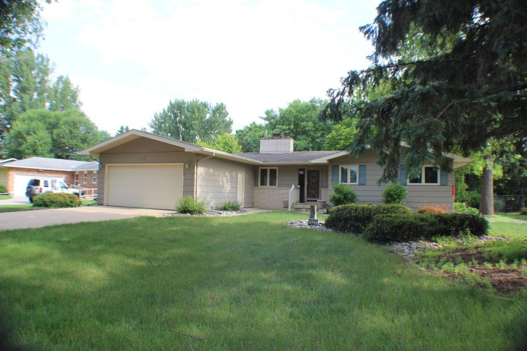 Photo of 421 Dale Avenue, Moorhead, MN 56560 (MLS # 7141266)