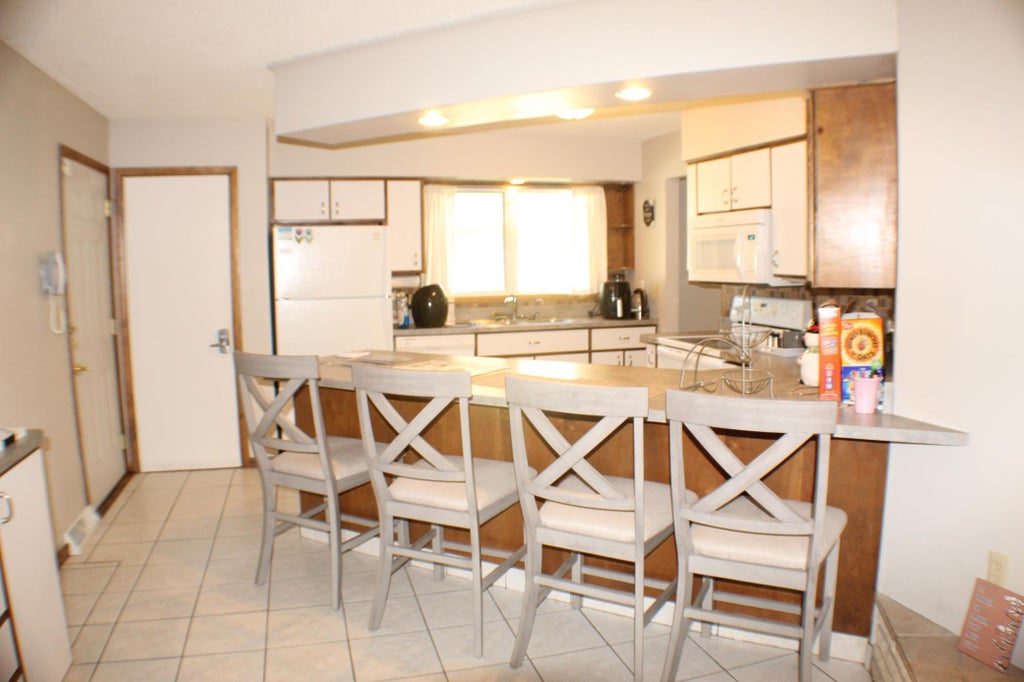 Photo of 421 Dale Avenue, Moorhead, MN 56560 (MLS # 7141266)