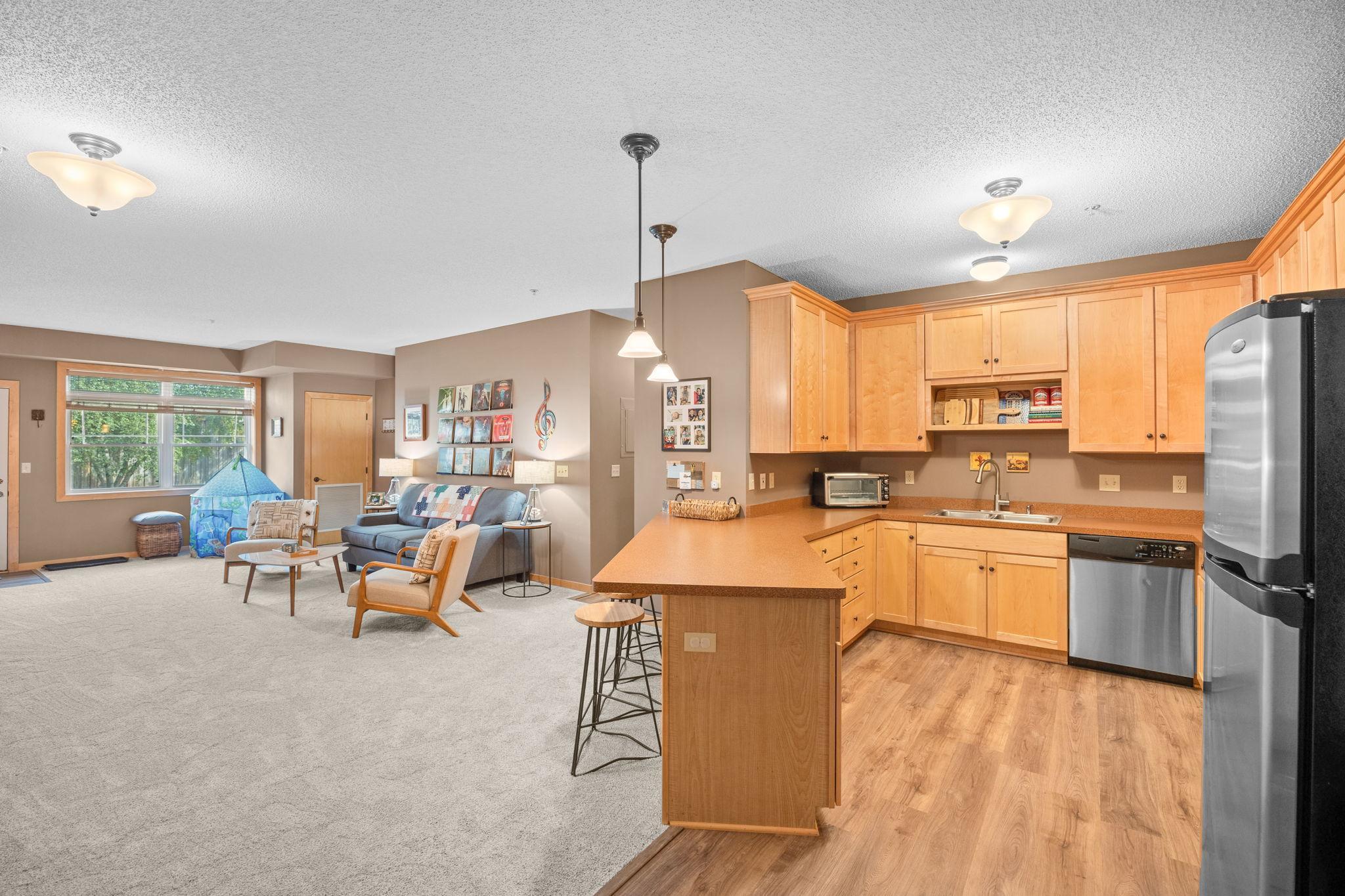 2530 E 34th Street 106