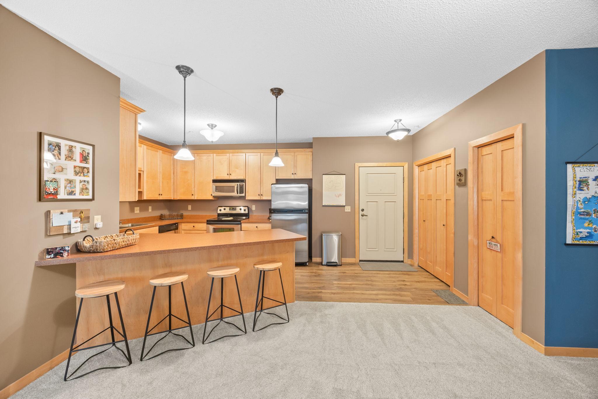 2530 E 34th Street 106