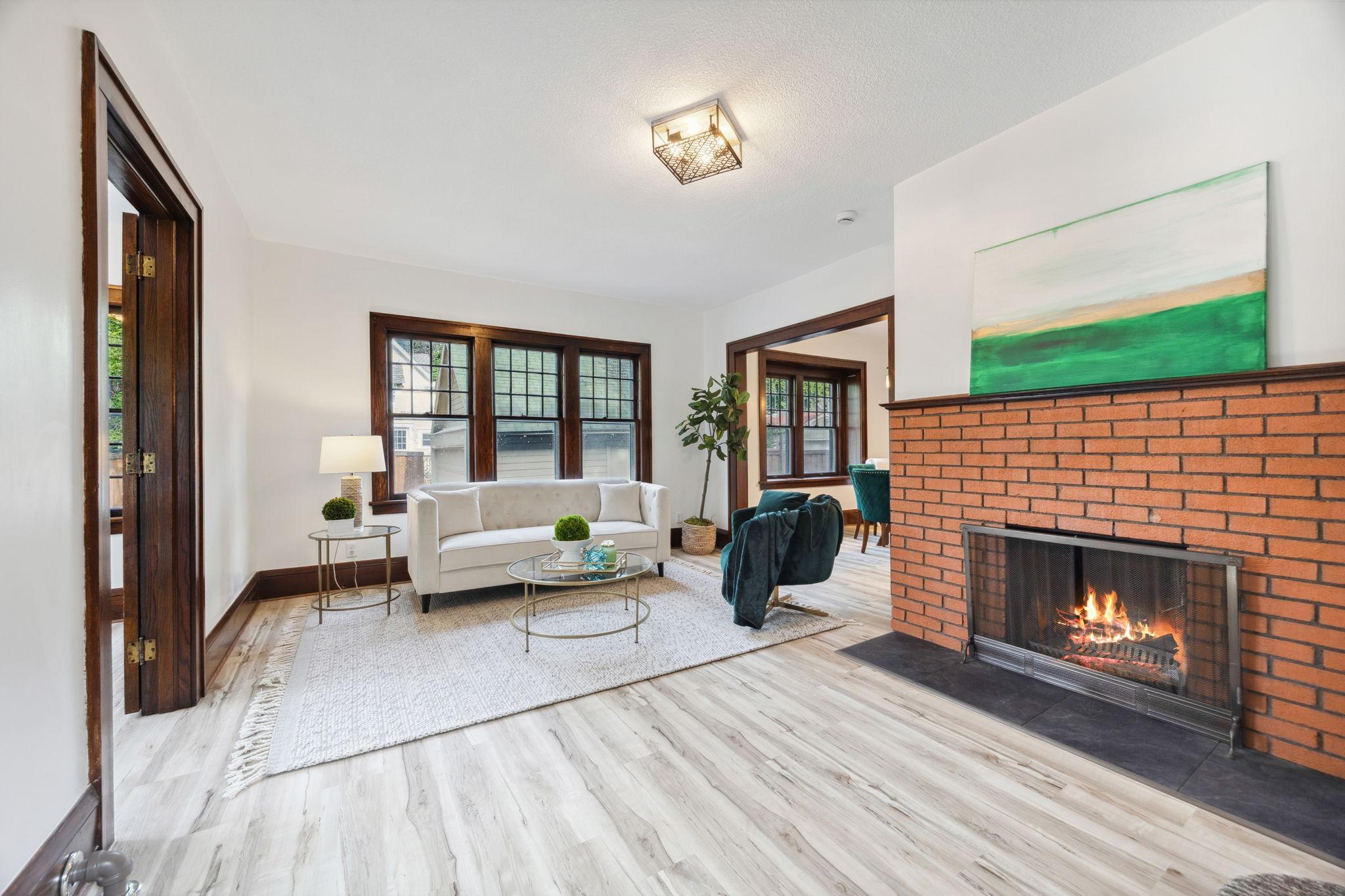 613 W 38th Street