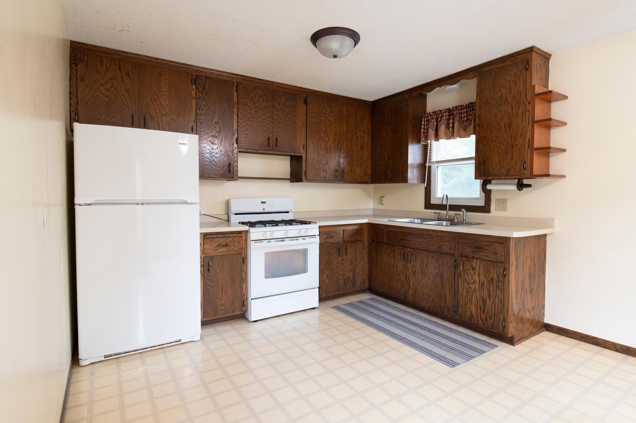 5916 Upper 183rd Street W