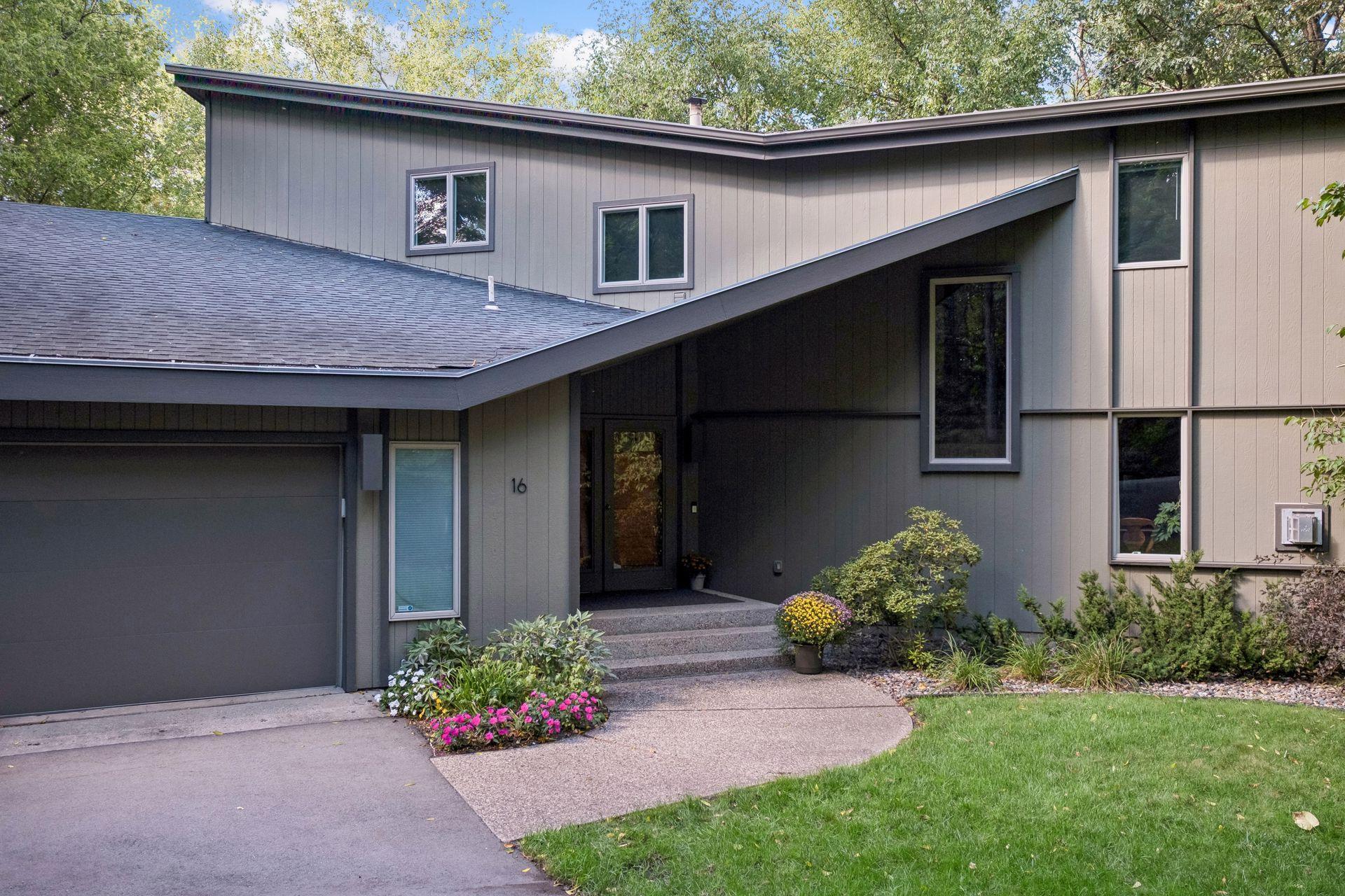 16 Timberglade Road