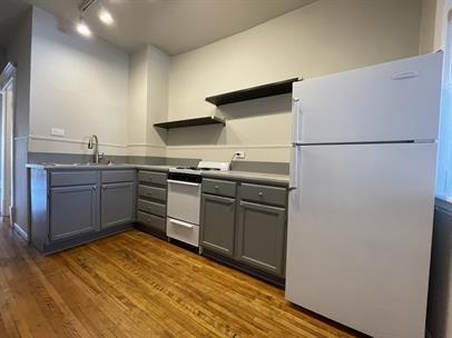 2720 Dupont Avenue S