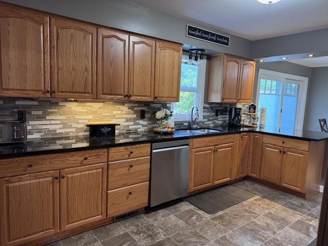 Photo of 2357 Beam Avenue, Maplewood, MN 55109 (MLS # 7153192)