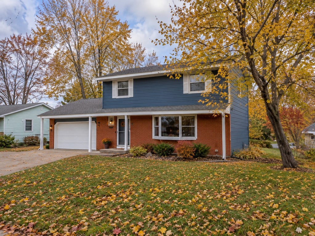 Photo of 2357 Beam Avenue, Maplewood, MN 55109 (MLS # 7153192)