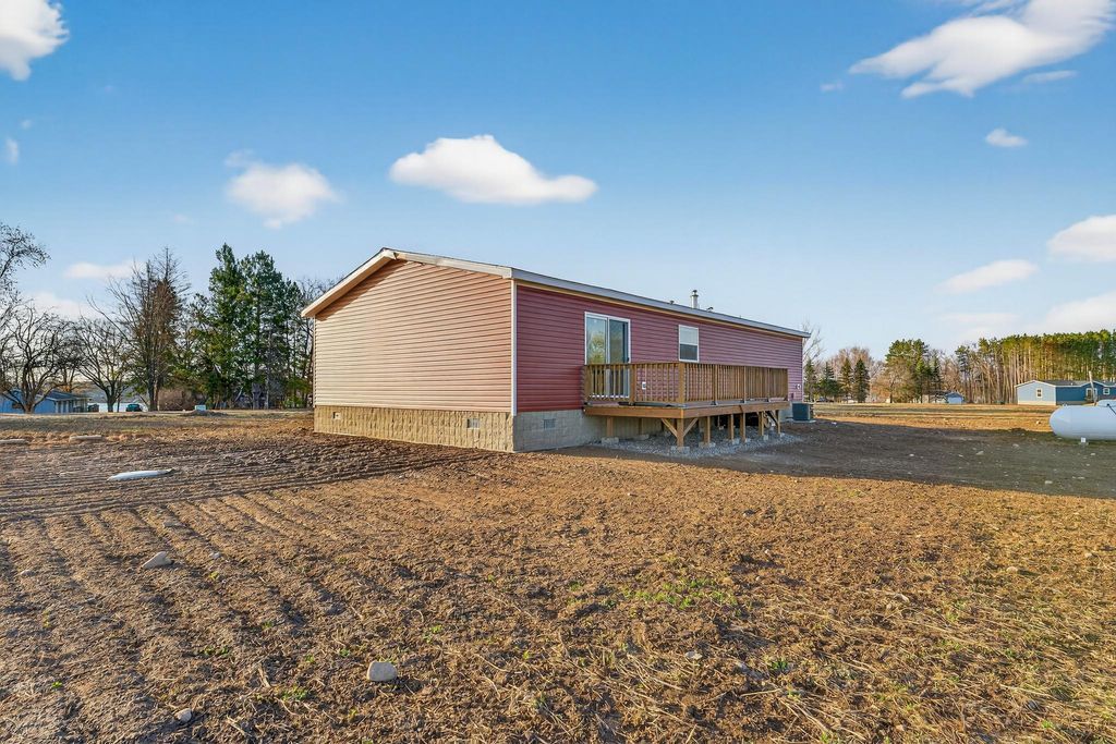 Photo of 19056 Island View Drive Dr, Mora, MN 55051 (MLS # 7048423)