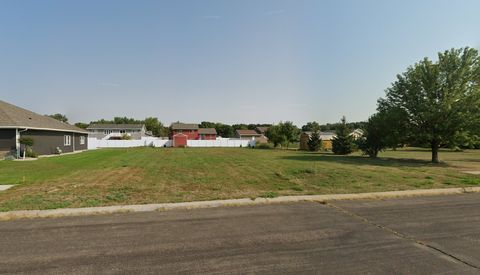 Photo of 704 Andrew Street, Marshall, MN 56258 (MLS # 6545625)
