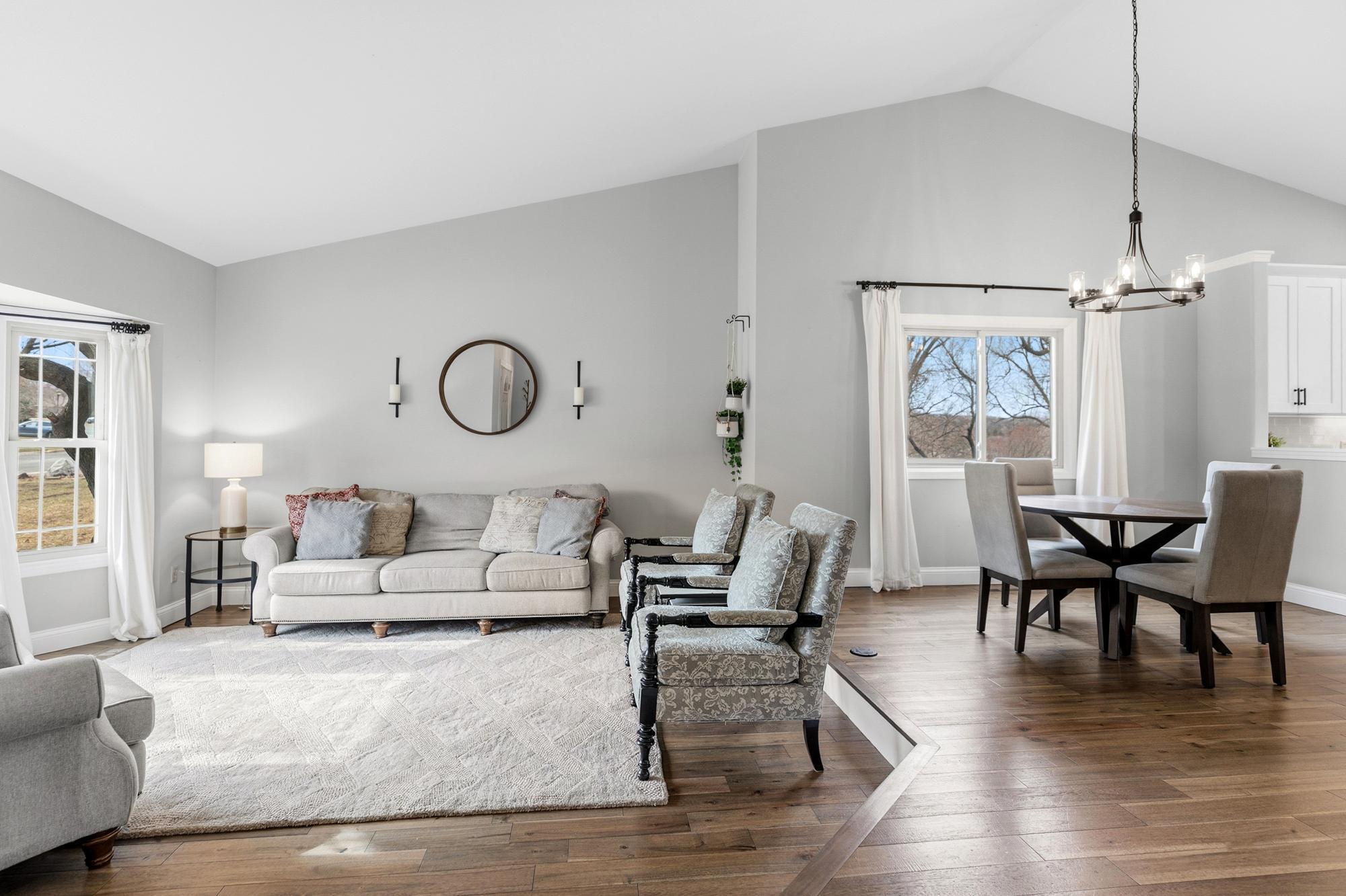 14800 Interlachen Lane