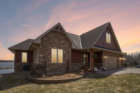 29411 Morningside Court Lindstrom MN 55045