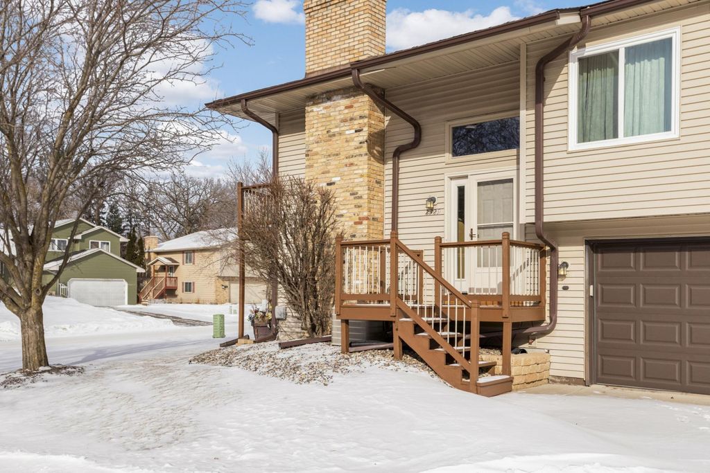 Photo of 2329 Amberwood Drive, Woodbury, MN 55125 (MLS # 7011829)