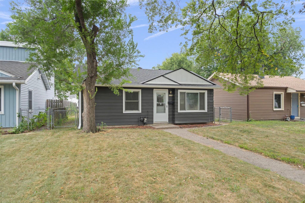 Photo of 5226 Girard Avenue N, Minneapolis, MN 55430 (MLS # 7165876)