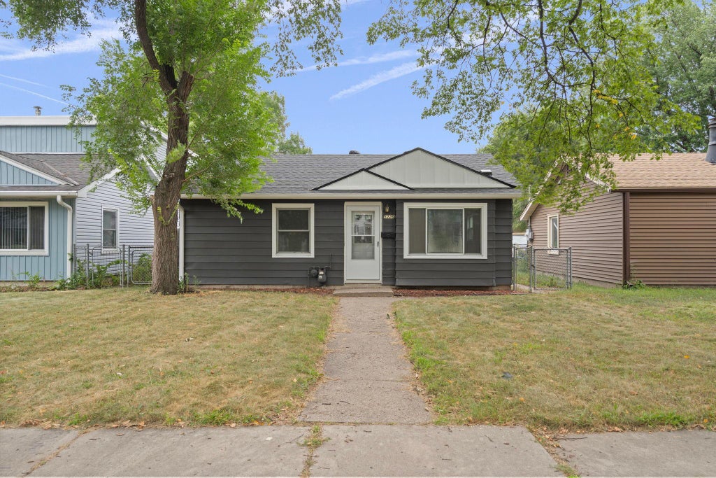 Photo of 5226 Girard Avenue N, Minneapolis, MN 55430 (MLS # 7165876)