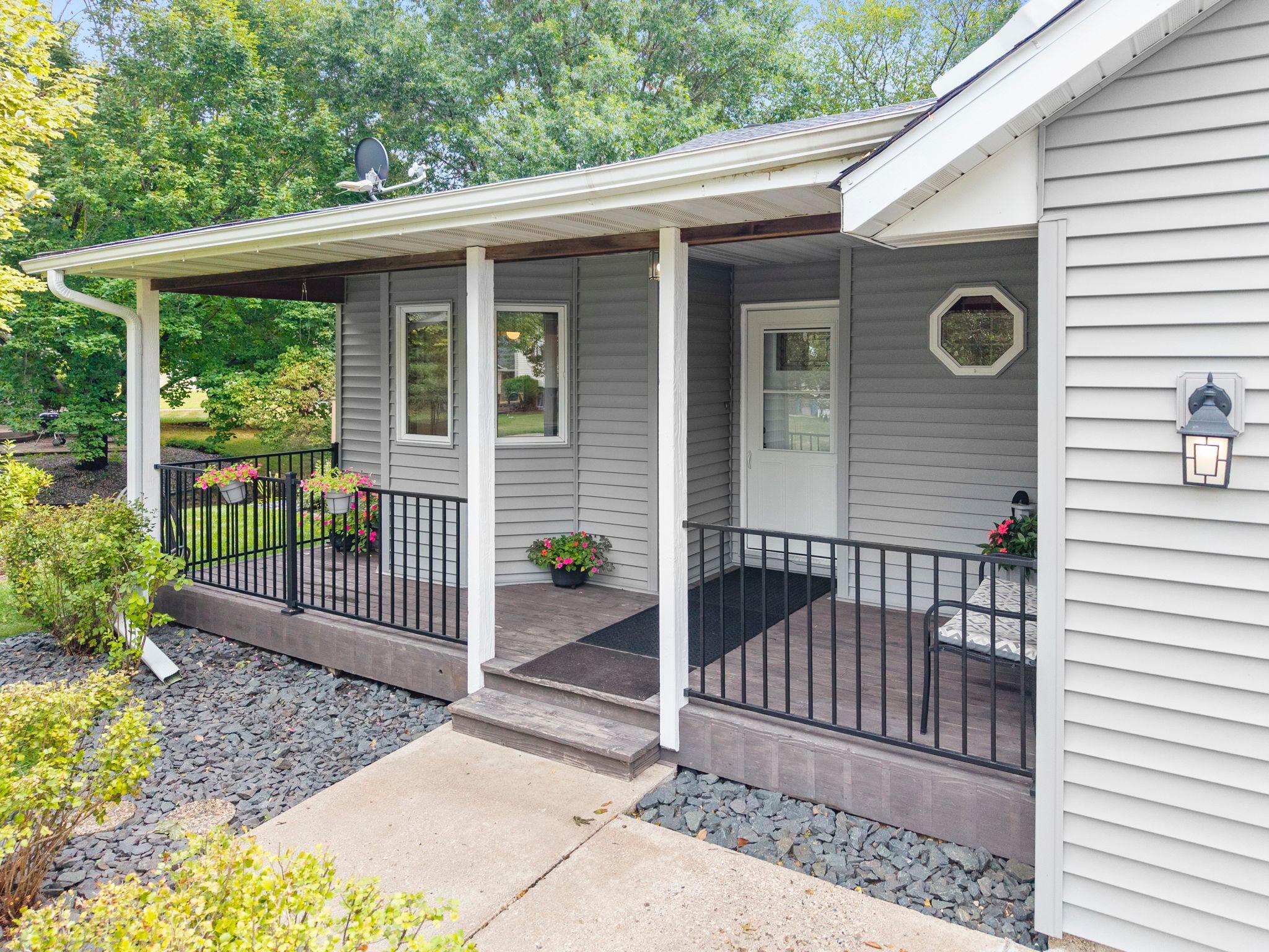 2966 Thunder Bay Road