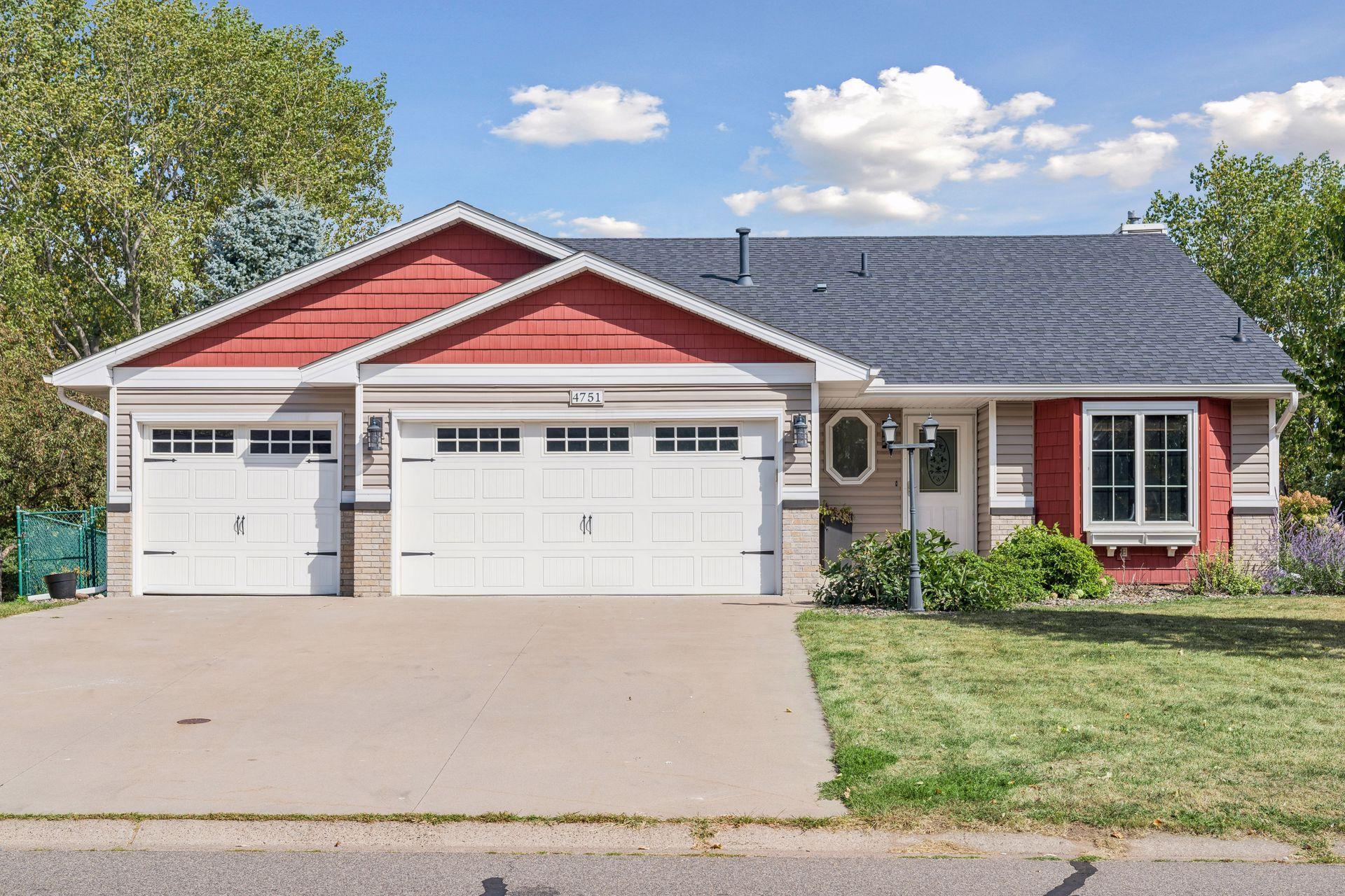 4751 Heather Ridge Road N