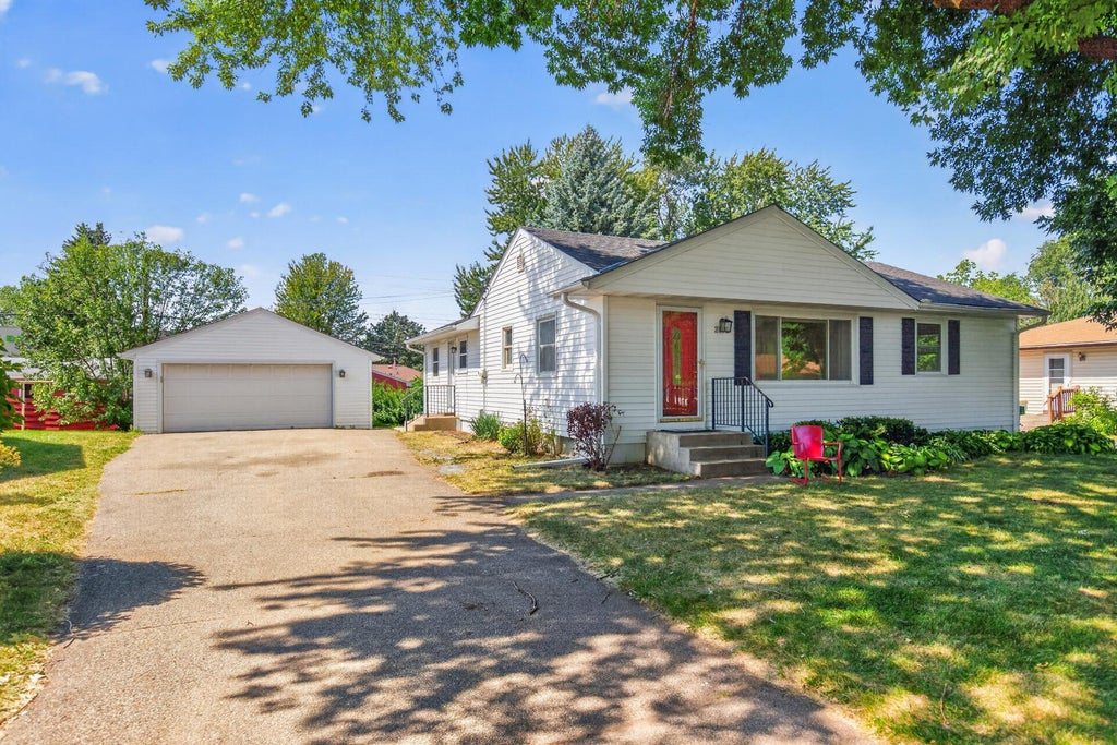 Photo of 2142 Garnet Drive, Eagan, MN 55122 (MLS # 7135144)