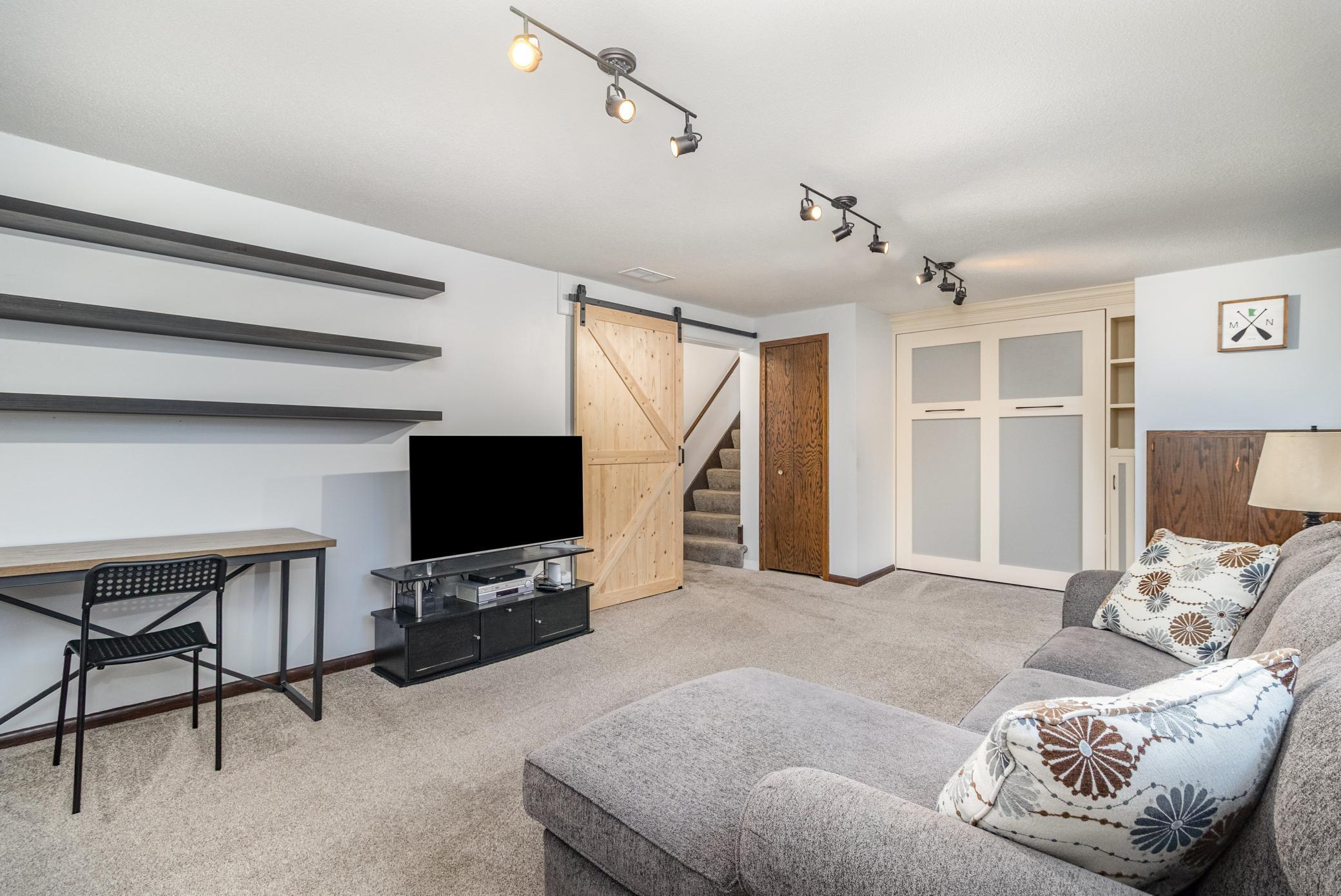 1749 Lamplight Drive