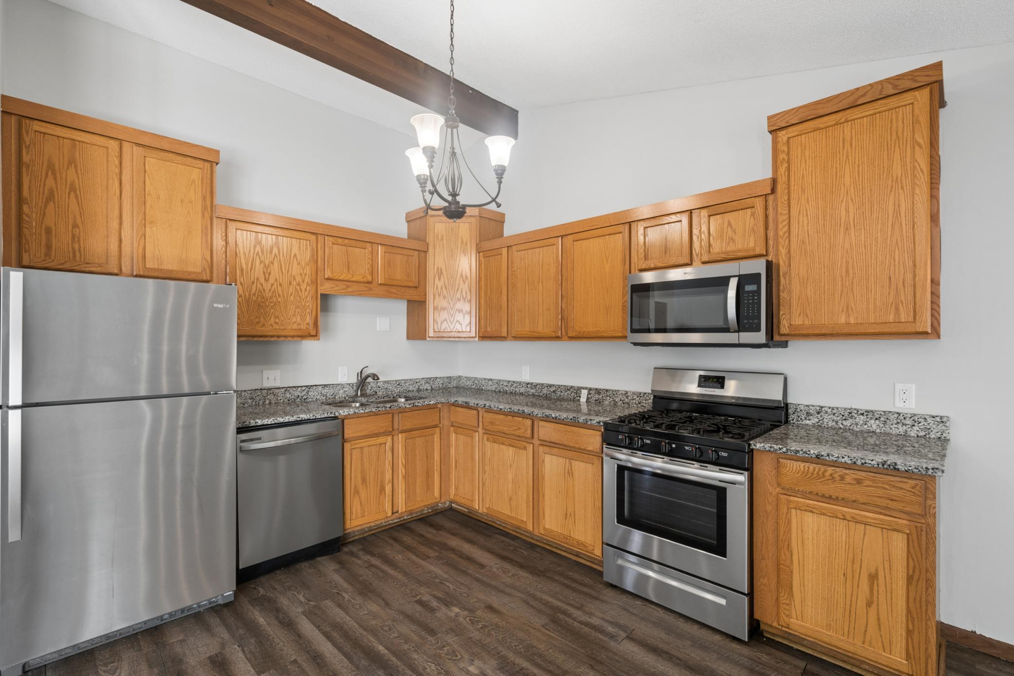 6371 Aspenwood Plaza