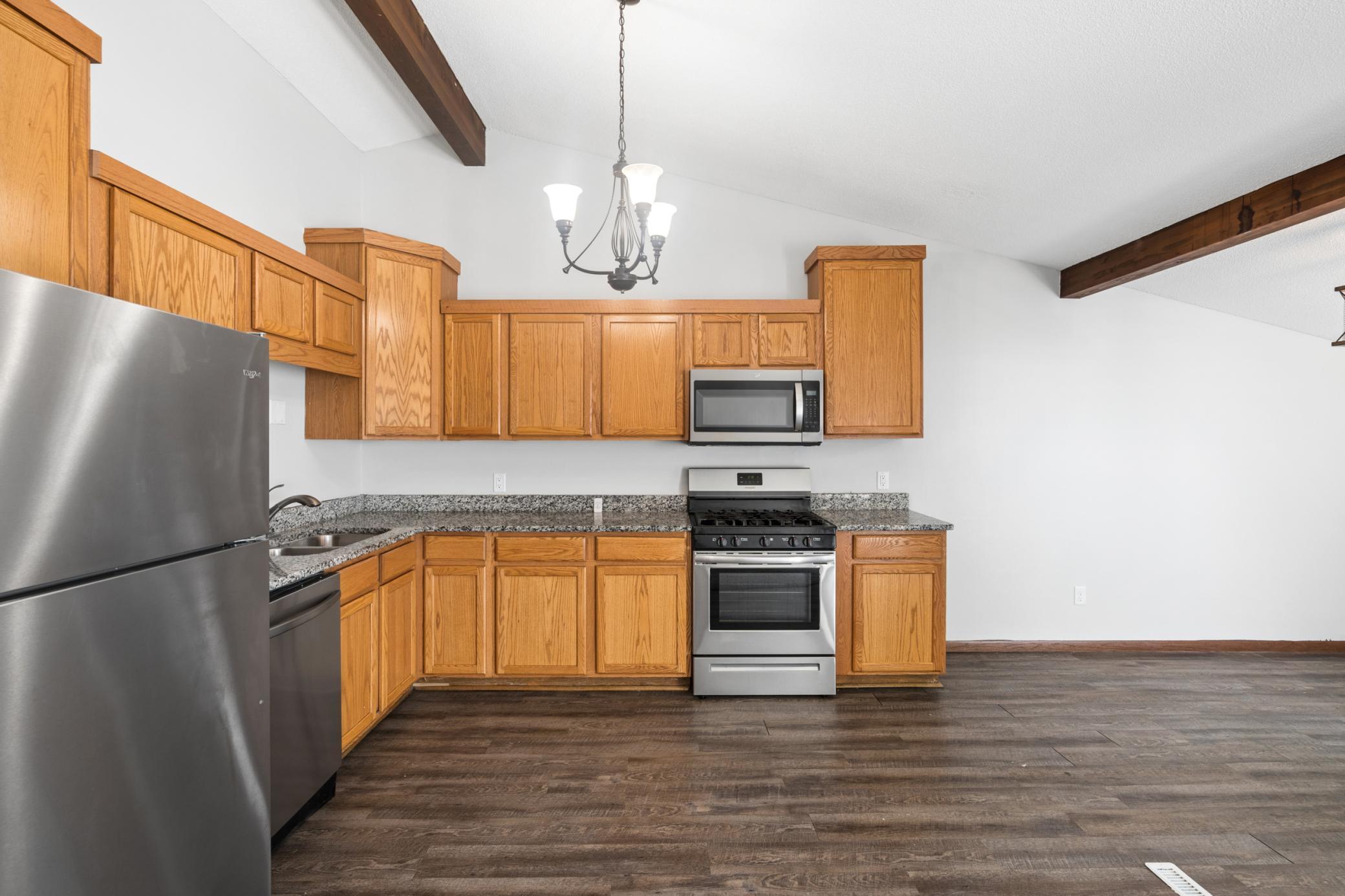 6371 Aspenwood Plaza