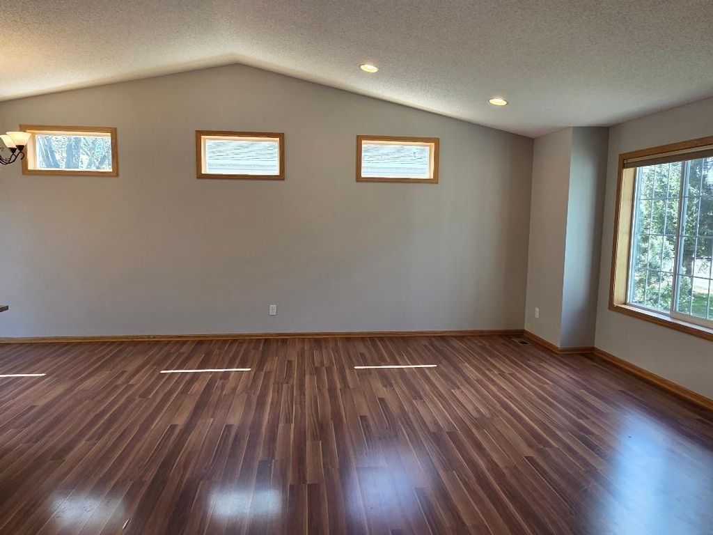 Photo of 4612 Hampshire Avenue N, Crystal, MN 55428 (MLS # 7065446)