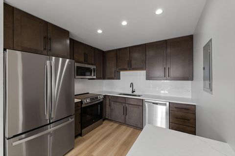 929 Portland Avenue 811 Minneapolis MN 55404