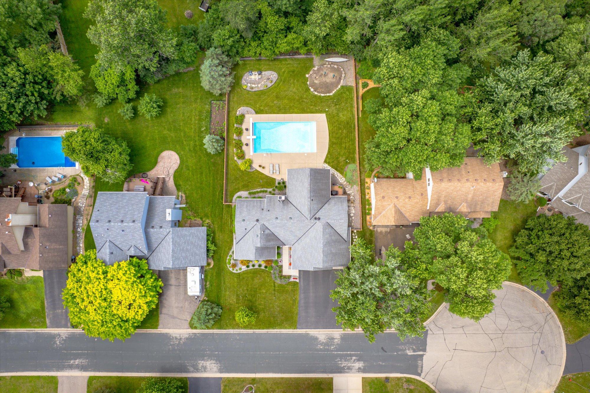 4564 Cliff Ridge Court