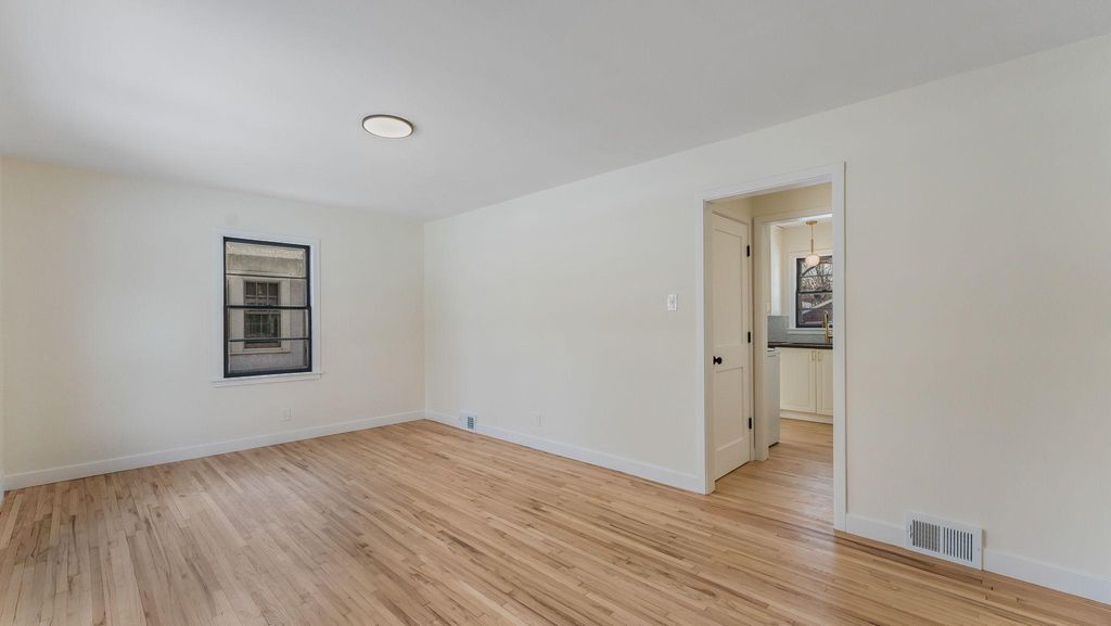 Photo of 583 Cromwell Avenue, Saint Paul, MN 55104 (MLS # 7016695)