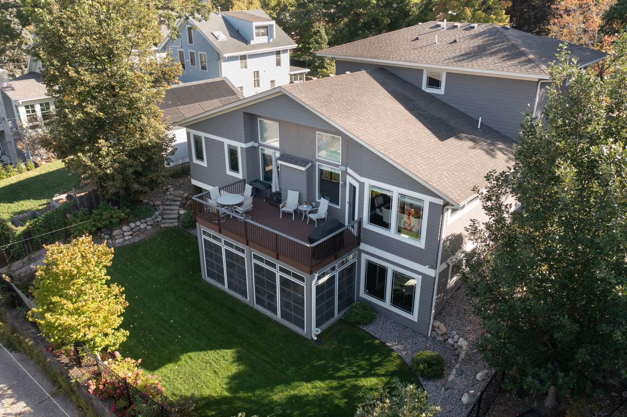 3812 Thomas Avenue S