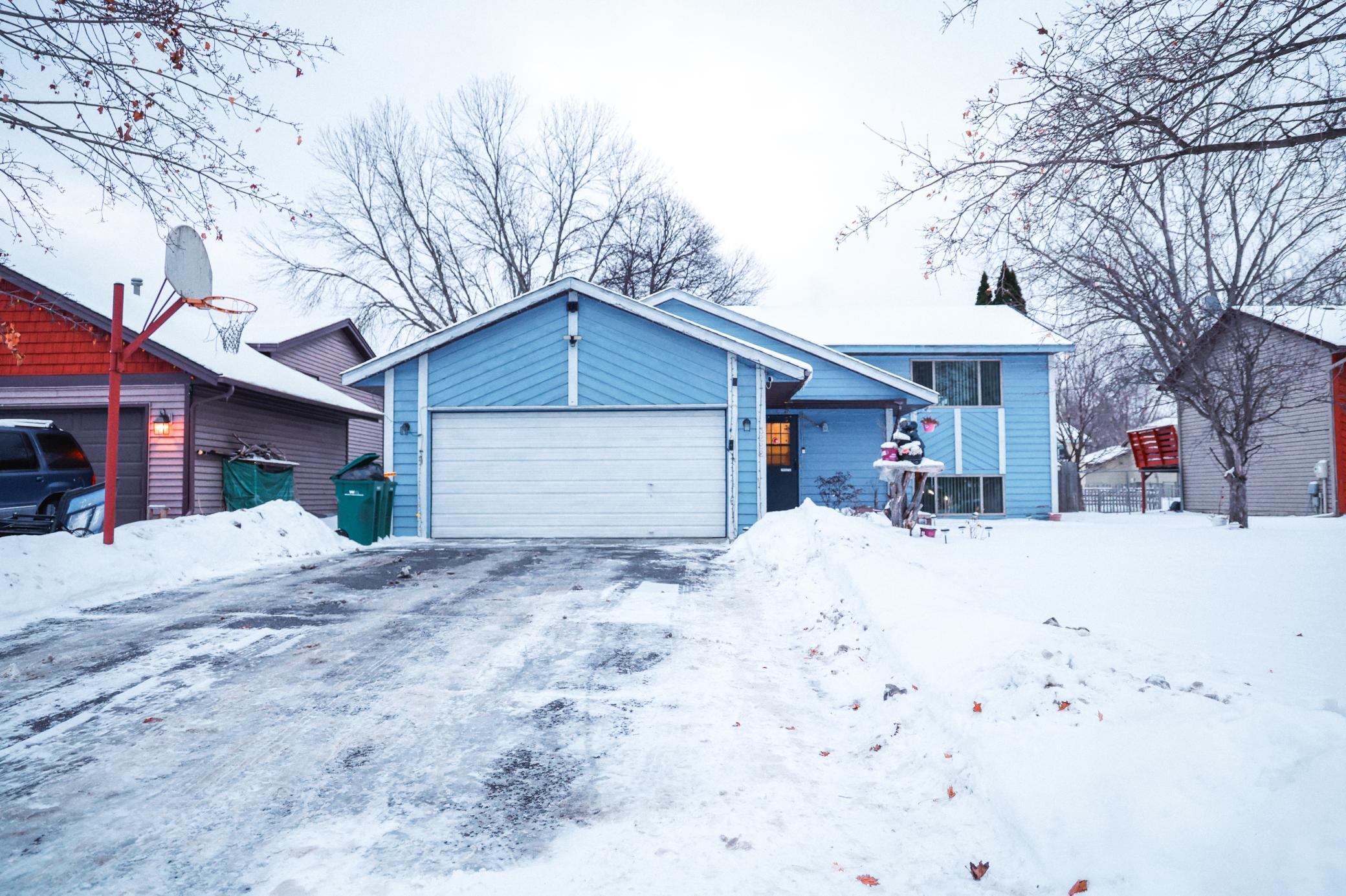 3222 Greenbrier Street