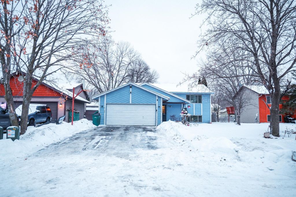 Photo of 3222 Greenbrier Street, Vadnais Heights, MN 55127 (MLS # 7006059)