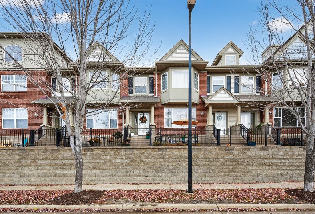 Photo of 11343 Stratton Avenue #202, Eden Prairie, MN 55344 (MLS # 7002238)