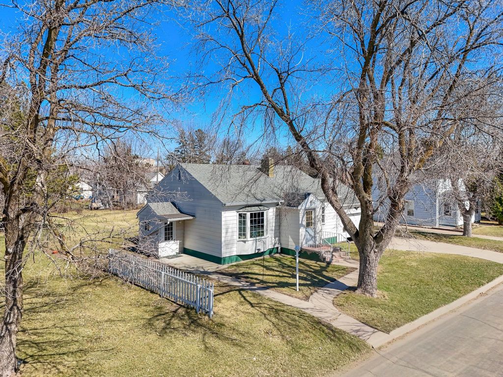 Photo of 525 3rd St SE St, Perham, MN 56573 (MLS # 7053412)